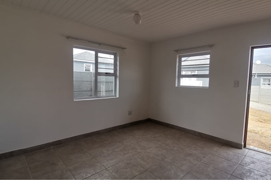 2 Bedroom Property for Sale in Dalvale Western Cape